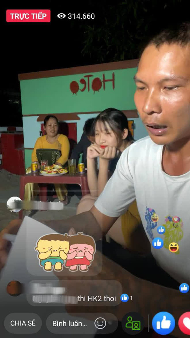 Lộc Fuho phá kỷ lục livestream của&nbsp;cả streamer Độ Mixi hay doanh nhân Nguyễn Phương Hằng