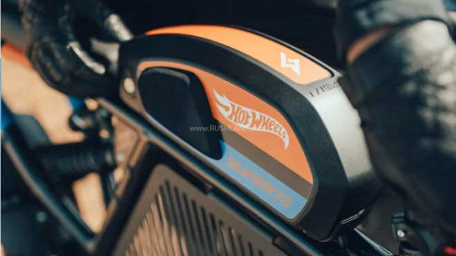 Close-up of Hot Wheels electric bike with unique appearance, maximum travel 120km - 7