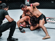 Thể thao - Ngôi sao võ thuật Trung Quốc bị knock-out bởi “lão tướng” 42 tuổi