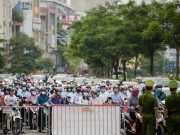 Tin tức trong ngày - Hà Nội siết chặt chống dịch, chỉ cá nhân &quot;được phép mới ra đường&quot;