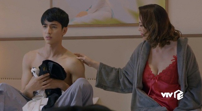 Ở bộ phim "Những cô gái trong thành phố", Bình An đảm nhận vai Tùng. Trong tập 23, Tùng bị nữ đại gia Xuân (Ngọc Crystal Eyes) dụ lên giường.
