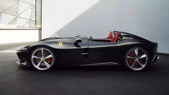 4. Ferrari Monza SP2 (1,9 triệu USD)
