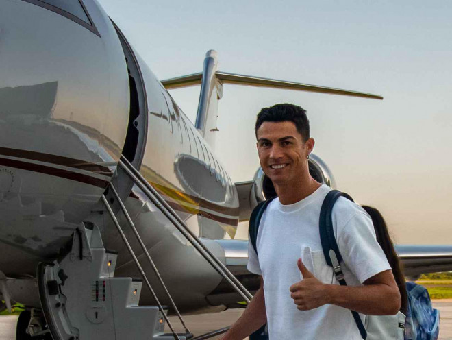 Ronaldo rời tuyển Bồ Đào Nha để quay lại Man United