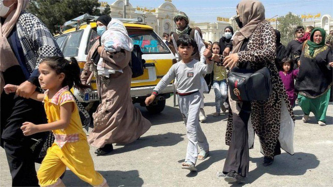 Nhiều bé gái Afghanistan bị ép lấy những kẻ cưỡng hiếp làm chồng. Ảnh: Reuters