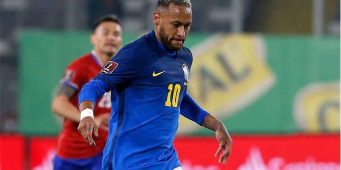 CĐV cho rằng Neymar đang tăng cân vì bức ảnh này