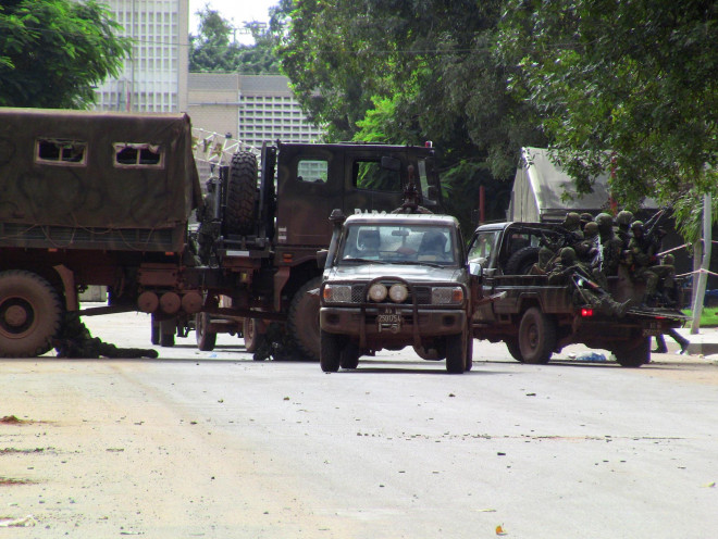 Lực lượng đặc nhiệm tiến hành vụ đảo chính hôm 5-9. Ảnh: Reuters