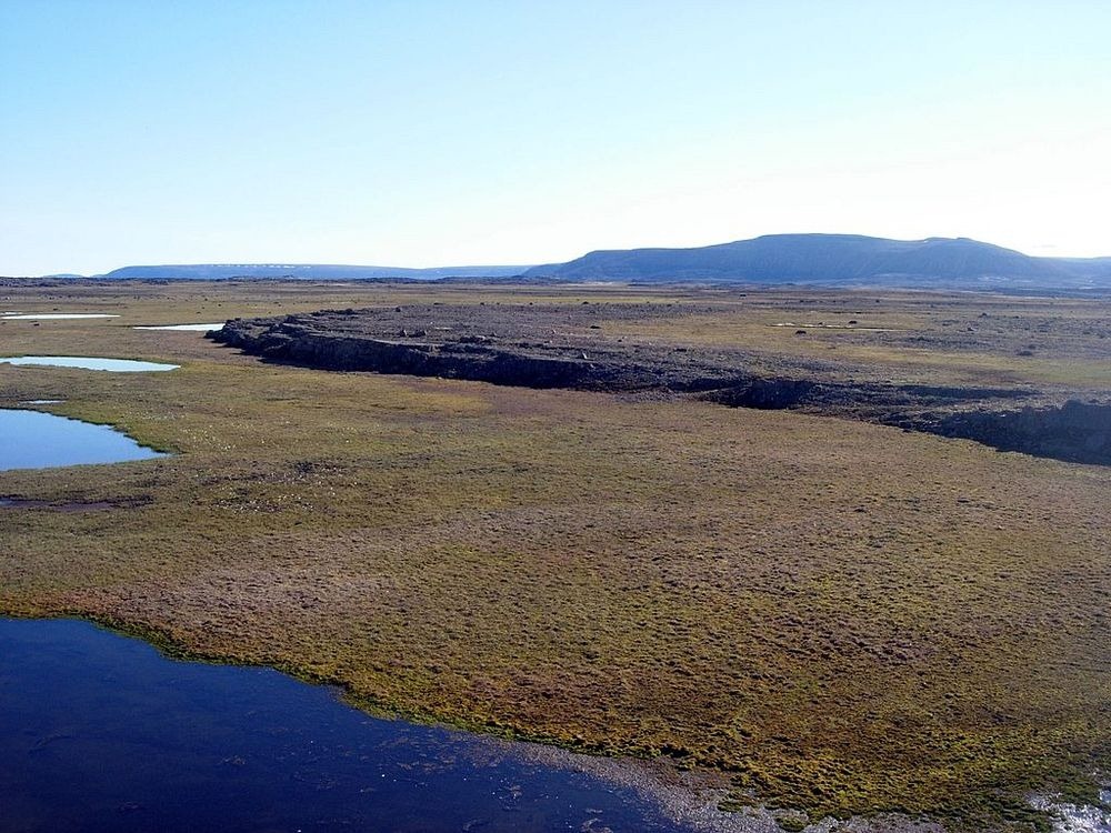 Vùng đất thấp Truelove, Đảo Devon, Nunavut, Canada