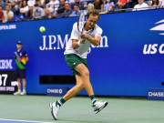 Thể thao - Video tennis Medvedev - Evans: Cơn mưa điểm ace, chiến thắng chóng vánh (Vòng 4 US Open)