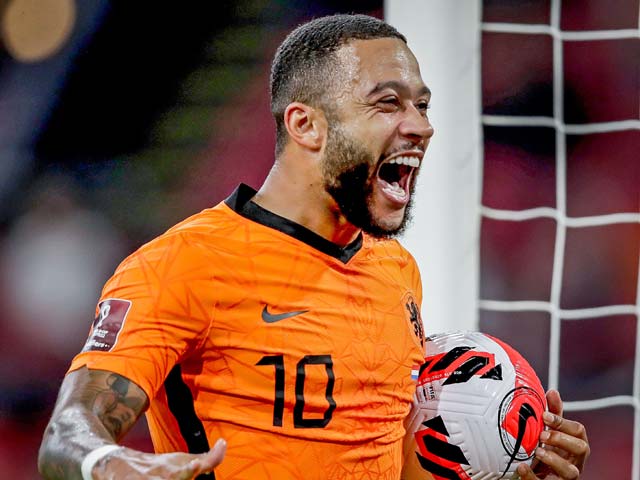 Depay thể hiện phong độ chói sáng