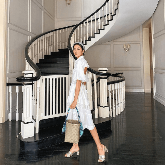 Tăng Thanh Hà cũng là một trong những mỹ nhân chơi hàng hiệu 'khủng'. Cô sở hữu nhiều chiếc túi xách giá trị hàng tỷ đồng của các thương hiệu lớn như: Dior, Louis Vuitton, Versace, Prada...
