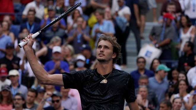 Zverev giải mã "hiện tượng"&nbsp;Lloyd Harris và tiến vào bán kết US Open