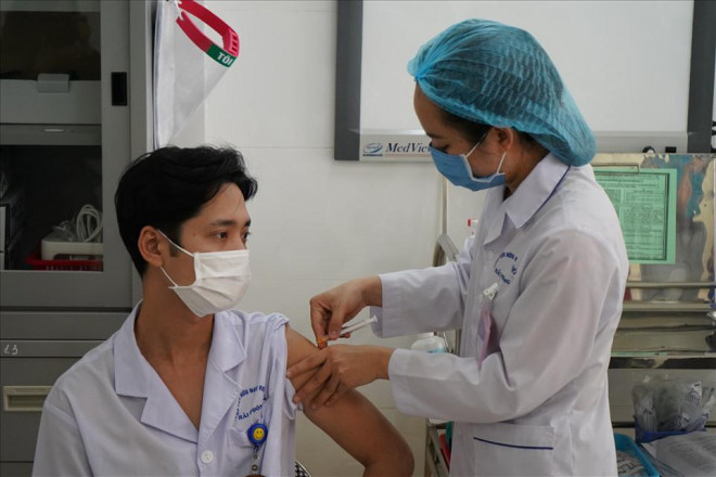 Từ ngày mai 11/9, nhiều đối tượng ở Hải Phòng sẽ được tiêm mũi 1 vắc-xin Sinopharm. Ảnh: Mai Dung