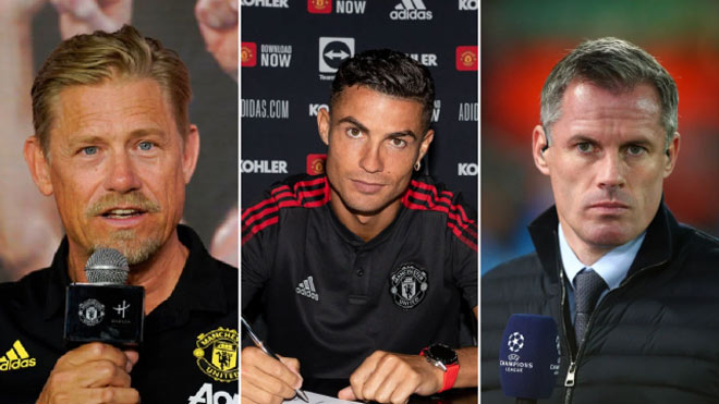 Peter Schmeichel (trái) phản bác Jamie Carragher liên quan đến dự đoán về thương vụ MU nối duyên với Ronaldo