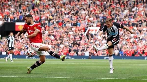 Trực tiếp bóng đá MU - Newcastle: Ronaldo lập cú đúp, Fernandes - Lingard tỏa sáng (Hết giờ) - 3