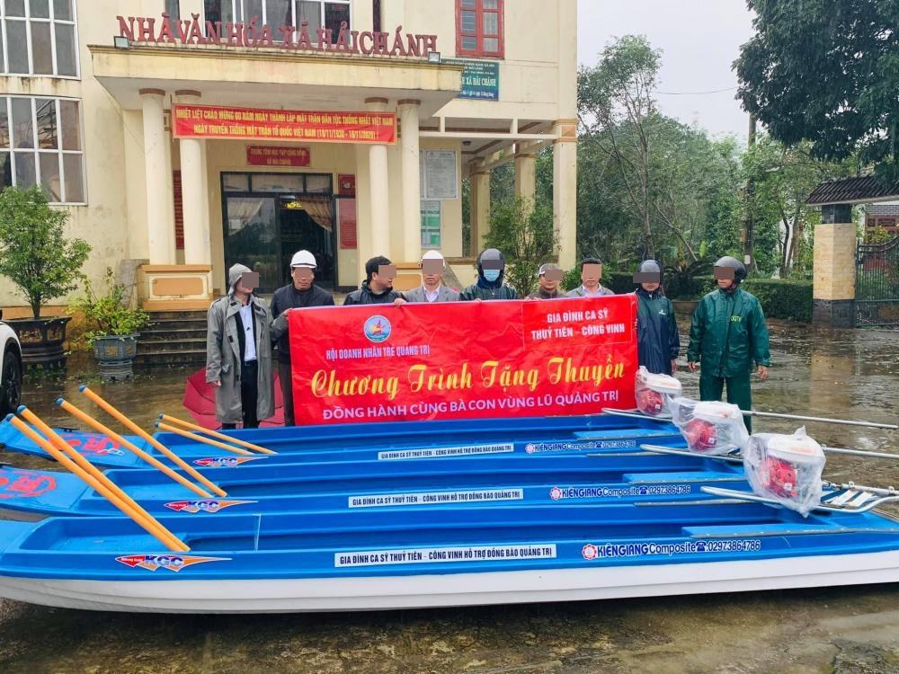 Hình ảnh 10 chiếc thuyền máy cứu trợ đồng bào tỉnh Quảng Trị năm ngoái