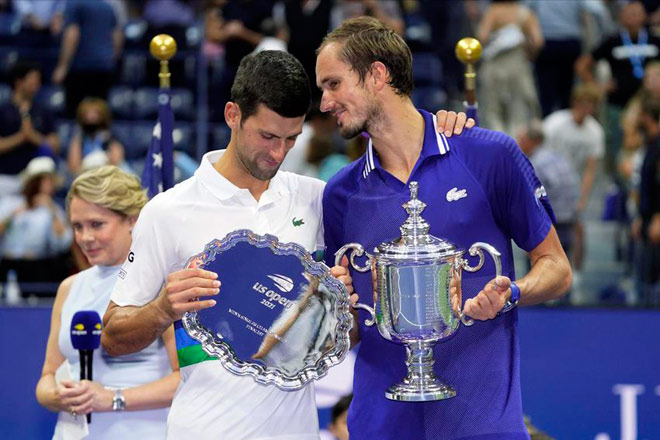 Djokovic "gục ngã" trước ngưỡng cửa thiên đường ở chung kết US Open năm nay dưới tay Medvedev