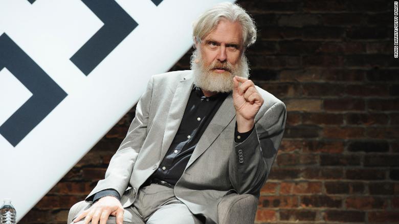 George Church, giáo sư di truyền học tại Trường Y Harvard.