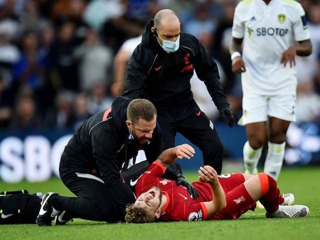 Chấn thương của Elliott làm Liverpool mất vui dù đánh bại Leeds United 3-0