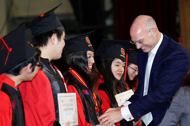 Kết quả xuất sắc tại kỳ thi AS/ A Level giúp học sinh VAS đoạt được các suất học bổng du học giá trị cao