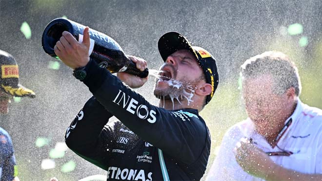 Bottas giành podium từ vị trí thứ 19 xuất phát