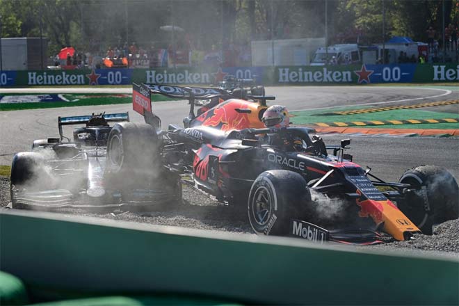 Hamilton và Verstappen lần đầu cùng DNF trong 1 cuộc đua