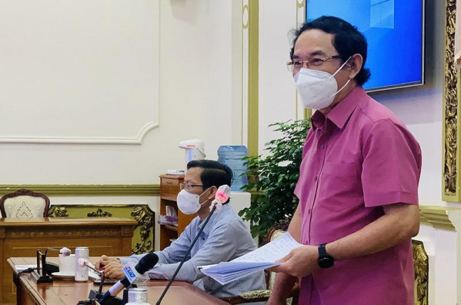 Bí thư Thành ủy Nguyễn Văn Nên mong muốn các chuyên gia, nhà khoa học luôn đồng hành với TP.HCM trong công cuộc chống dịch. Ảnh: VIỆT HOA
