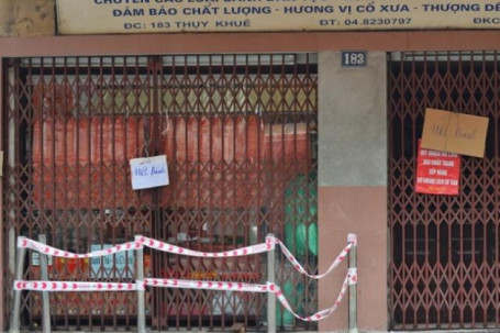 Phường Thụy Khuê tạm đóng cửa toàn bộ các cơ sở kinh doanh bánh Trung thu