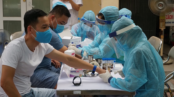 Xét nghiệm COVID-19 tại Hà Nội. (Ảnh: Sở Y tế Hà Nội).&nbsp;