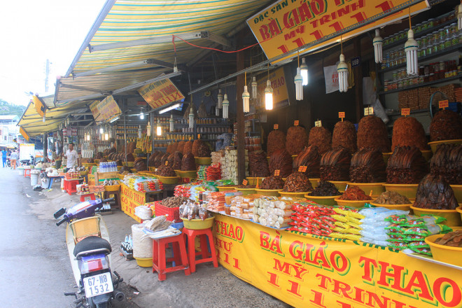 “Vương quốc mắm” Châu Đốc