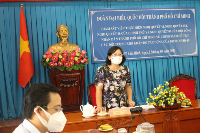 Phó Trưởng Đoàn chuyên trách Đoàn ĐBQH TP HCM Văn Thị Bạch Tuyết chủ trì buổi giám sát