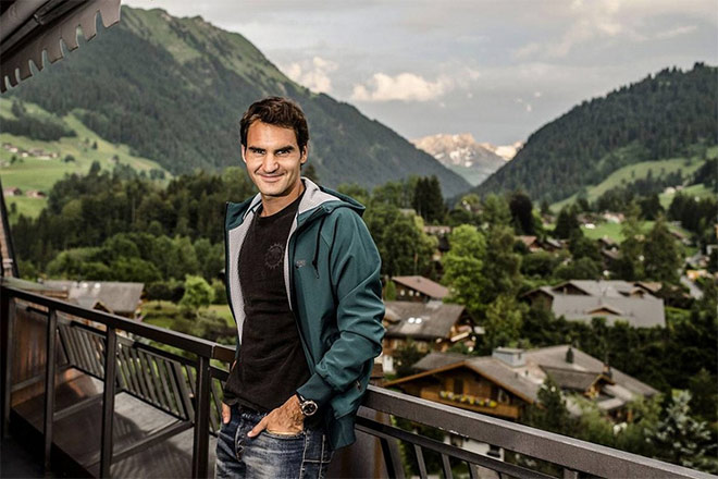 Federer cho biết anh đang hồi phục tốt sau ca mổ lần thứ 3 chấn thương đầu gối phải và muốn tái xuất ở Laver Cup năm sau tại London