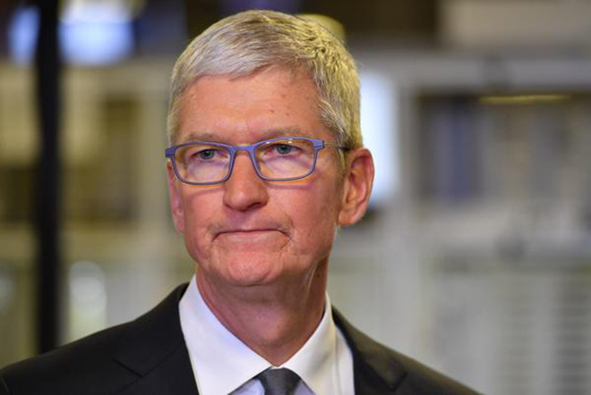 CEO Apple - Tim Cook.