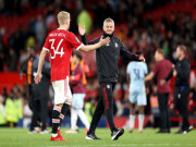 Bóng đá - Van De Beek bị chỉ trích là thủ phạm khiến MU thua West Ham, tương lai bất định