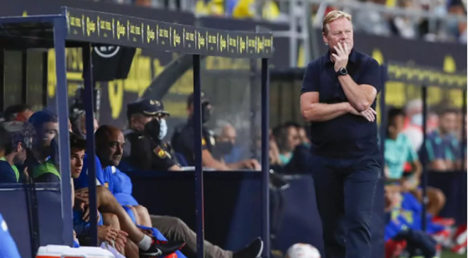 HLV Ronald&nbsp;Koeman chỉ trích trọng tài chính Carlos Del Cerro đối xử bất công với mình