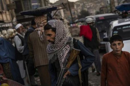 Mỹ cho phép viện trợ nhân đạo Afghanistan thông qua Taliban