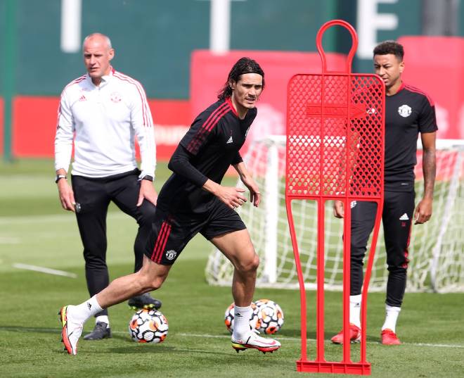 Cavani trở lại sau thời gian điều trị chấn thương