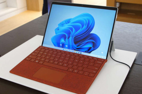 Surface Pro 8 - kẻ thách thức số 1 của iPad Pro