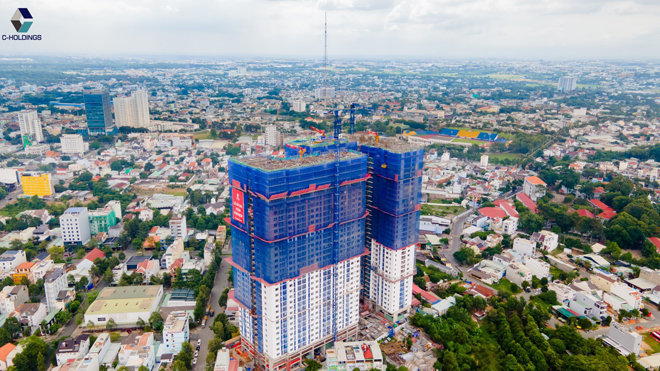 C-Sky View là một trong số ít dự án tại TP Thủ Dầu Một (Bình Dương) cất nóc vào tháng 7 vừa qua.