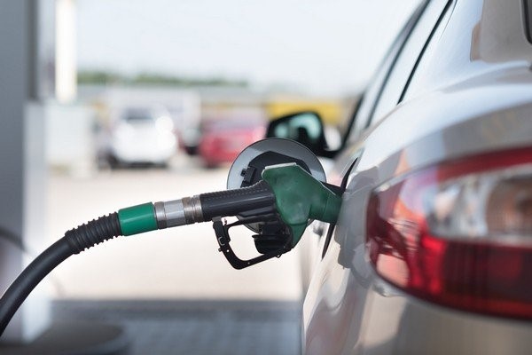 Nhiên liệu kém chất lượng cũng là lý do gây tiêu hao nhiên liệu nhiều hơn. Nguồn: Indianauto