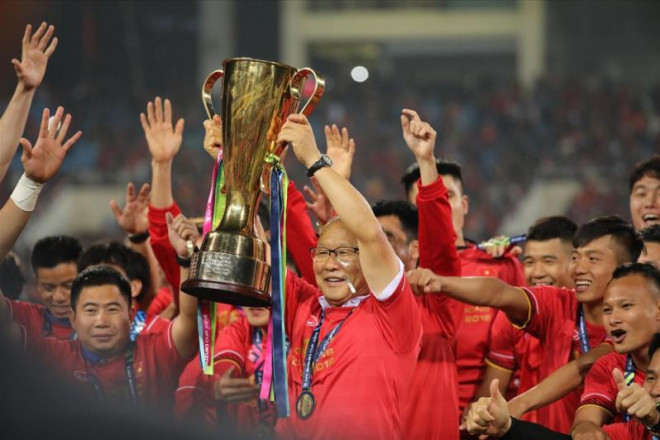 ĐT Việt Nam đặt mục tiêu bảo vệ danh hiệu vô địch AFF Cup. Ảnh: ST.