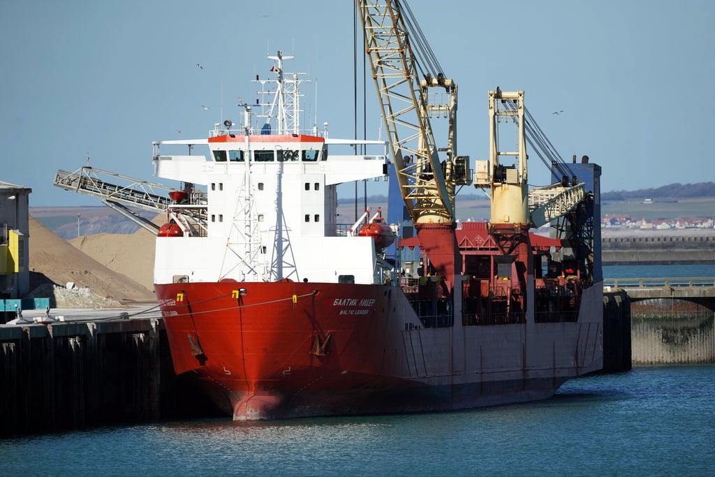 Hoạt động thương mại bằng đường biển của Ukraine đang bị hạn chế đáng kể bởi xung đột (ảnh: RT)