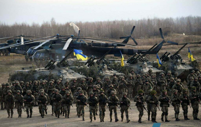 Mới đây, Bộ Quốc phòng Mỹ đã cam kết sẽ tiếp tục hỗ trợ an ninh cho chính quyền Kiev. Cuộc xung đột Nga-Ukraine đang tiếp tục diễn ra, và những người đóng thuế Mỹ, trái với ý muốn của họ, lại tiếp tục tài trợ cho các chuyến hàng vũ khí đến Ukraine.