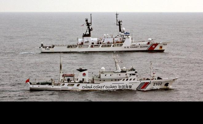 Tàu Tuần duyên Mỹ chạm mặt tàu Hải cảnh Trung Quốc trên Biển Hoa Đông