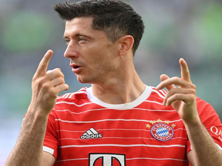 Lewandowski nổi loạn đòi về Barca, Bayern Munich đoạn tuyệt với “siêu cò”