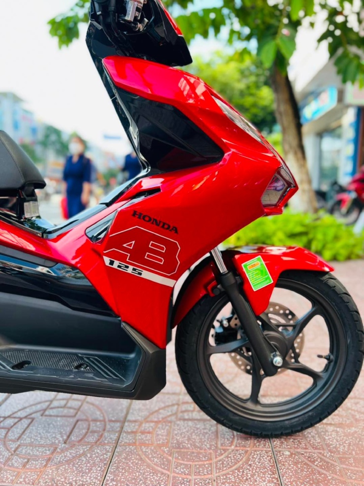 Bảng giá Honda Air Blade 125 tháng 7/2022, bứt tốc mạnh - 5