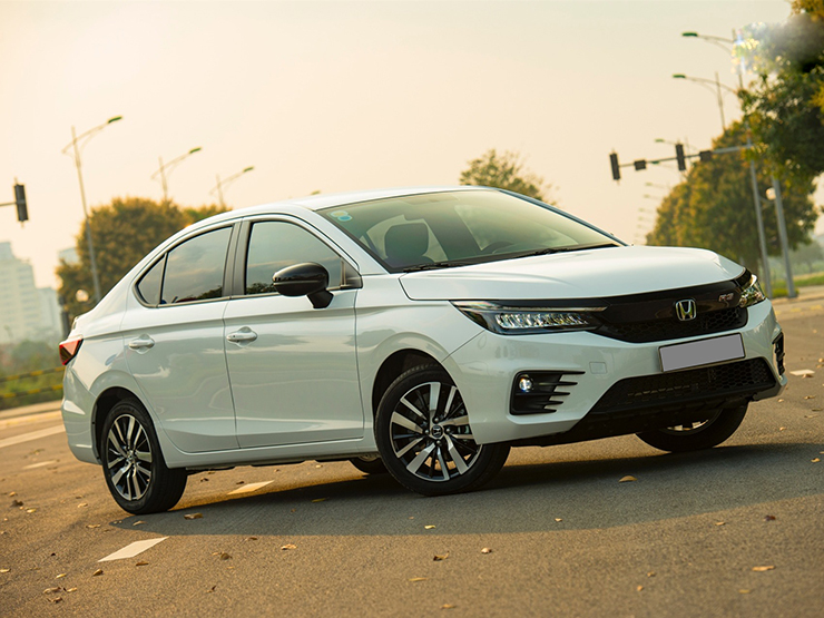 Giá xe Honda City niêm yết và lăn bánh tháng 7/2022