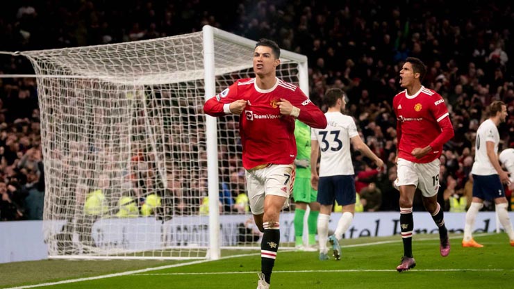 Ronaldo chưa hội quân cùng MU