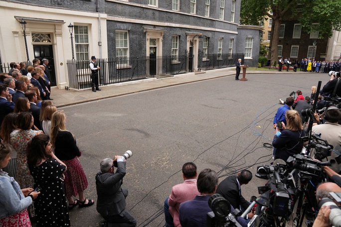 Thủ tướng Boris Johnson cam kết sẽ ủng hộ nhà lãnh đạo mới của Anh. Ảnh: Reuters