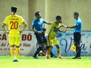 Bóng đá - Trọng tài lại sai lầm ở V.League: Khi trọng tài biên đóng vai trò quan trọng