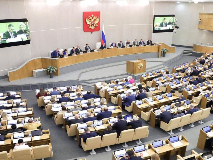 Nga: Ông Putin ký sắc lệnh về nhập tịch cho dân Ukraine; Quốc hội họp bất thường